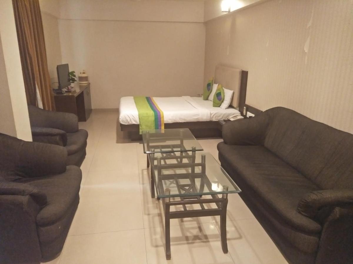 Treebo Trend Hotel Basera Pune Eksteriør bilde